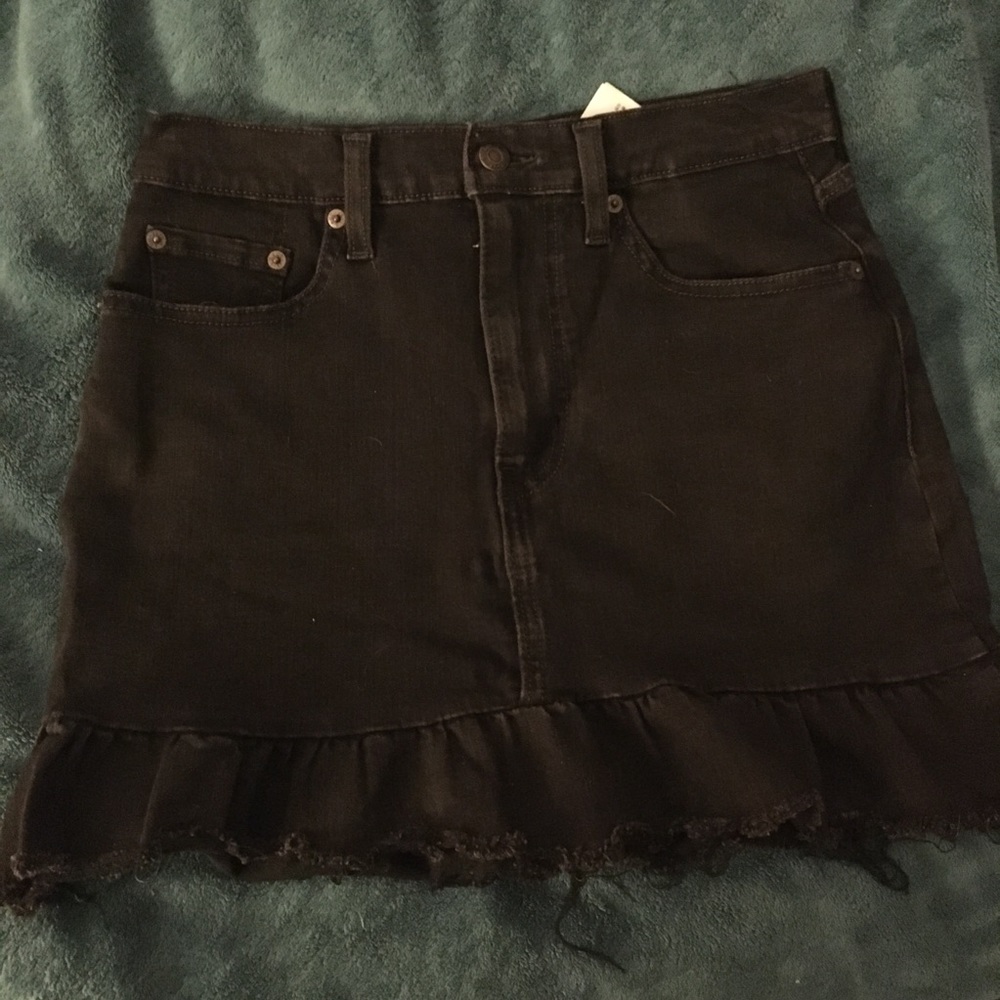 Levi’s denim ruffle skirt